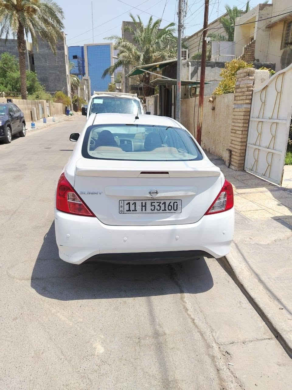 سني هندي
موديل 2020
ماشيه 60  الف 
بيه جاملغ امامي وخلفي 
والباب الوره مبدله 
والباقي مكفول 
السعر 105 وبيهه مجال بسيط
الرقم  ***********
