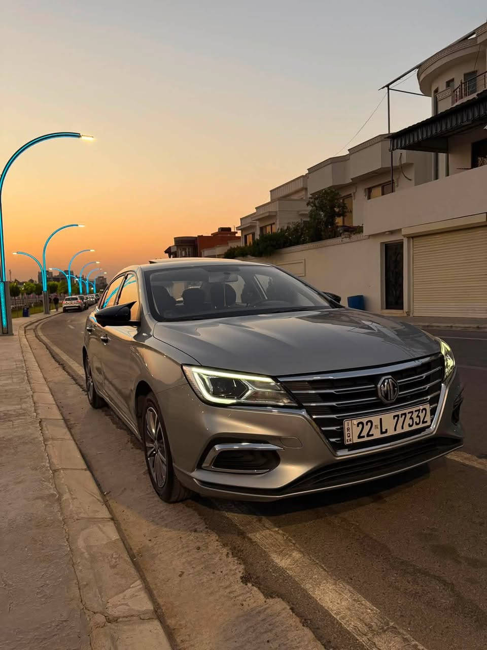 ---
للبیع 🚨
MG 5 | المودیل: 2023 | اللون: سلفر 

المواصفات:
المحرك: 1.5 تيربو 4 سلندر
القوة: 173 حصان 
ناقل الحركة: اوتوماتيك 7 سرعات DCT
التسارع: 0-100 كم/س خلال 8.5 ثانية
صرف البنزين: 5.9 لتر / 100 كم
حجم خزان الوقود: 50 لتر

المواصفات الداخلية والخارجية:
شاشة 10.25 انچ + شاشة عدادات ديجيتال 7 انچ
Apple CarPlay + Android Auto
كاميرا 360 درجة + حساسات امامية وخلفية
نظام MG Pilot: فرامل طوارئ، تثبيت سرعة ذكي، تنبيه الخروج عن المسار
مقاعد جلد + مقعد السائق كهربائي
سقف بانوراما 
جنط 17 انچ
مساحة الصندوق: 479 لتر
ماشي. 78 Km
السيارة نظيفة جدا وبحالة ممتازة 
للمزيد من المعلومات والصور تواصل واتساب: [رقمك]
سعر 99$$
***********
