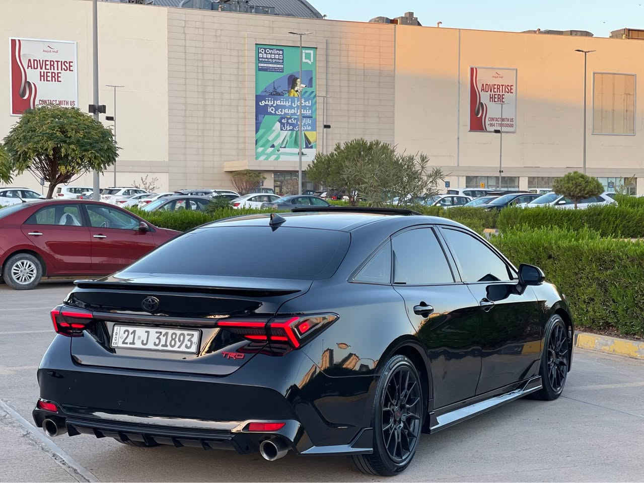 TOYOTA AVALON 2021 TRD  سەیارە کە سئ پارچەی بویاخە پیشی سلایتەکەی پیدی ئارە گیرومەکینەی بە شەرت نەکراوەتەوە سەنەوەی ژینگەی تازەیە  توزیک ناوگرتی هەیە سەیارەکە جایزە قەپات ***********/***********103000km مواسەفاتە Singapore
