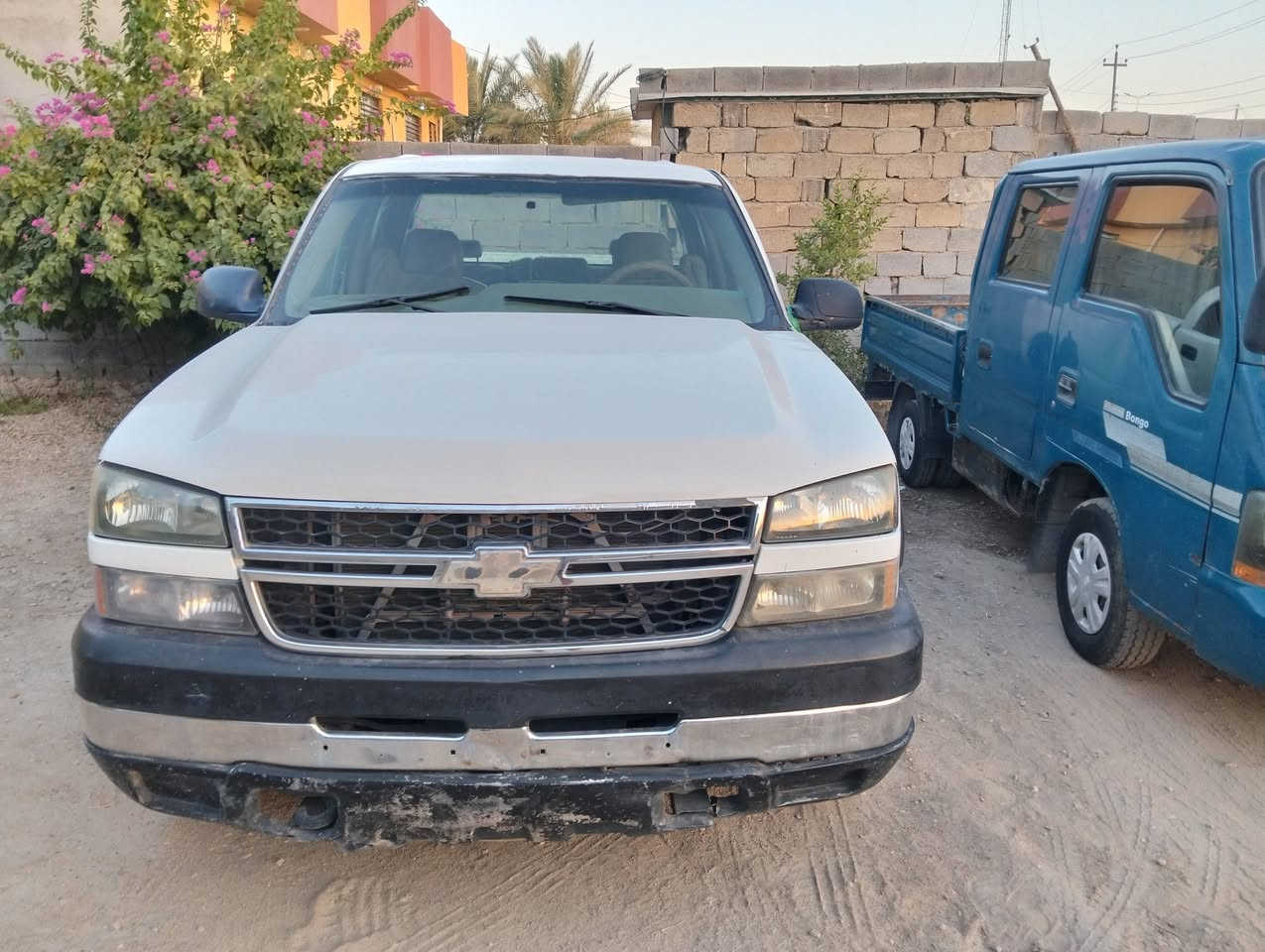 للبيع سلفادور مزاد بغداد 2006 السعر 33 مكانك كربلاء ***********
