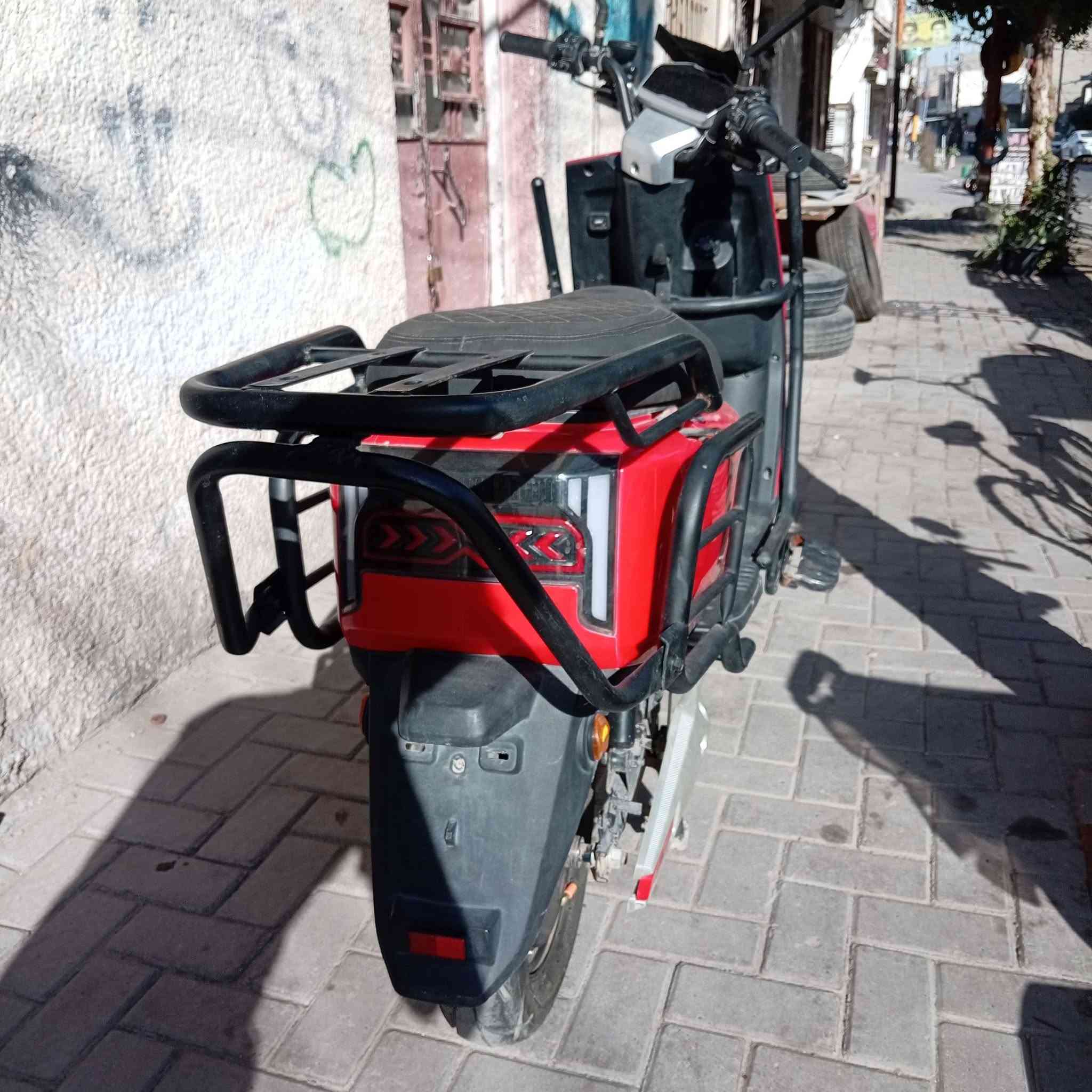 بطاريات نضيفة • ٣ سرعات • ٧٦ كم/س