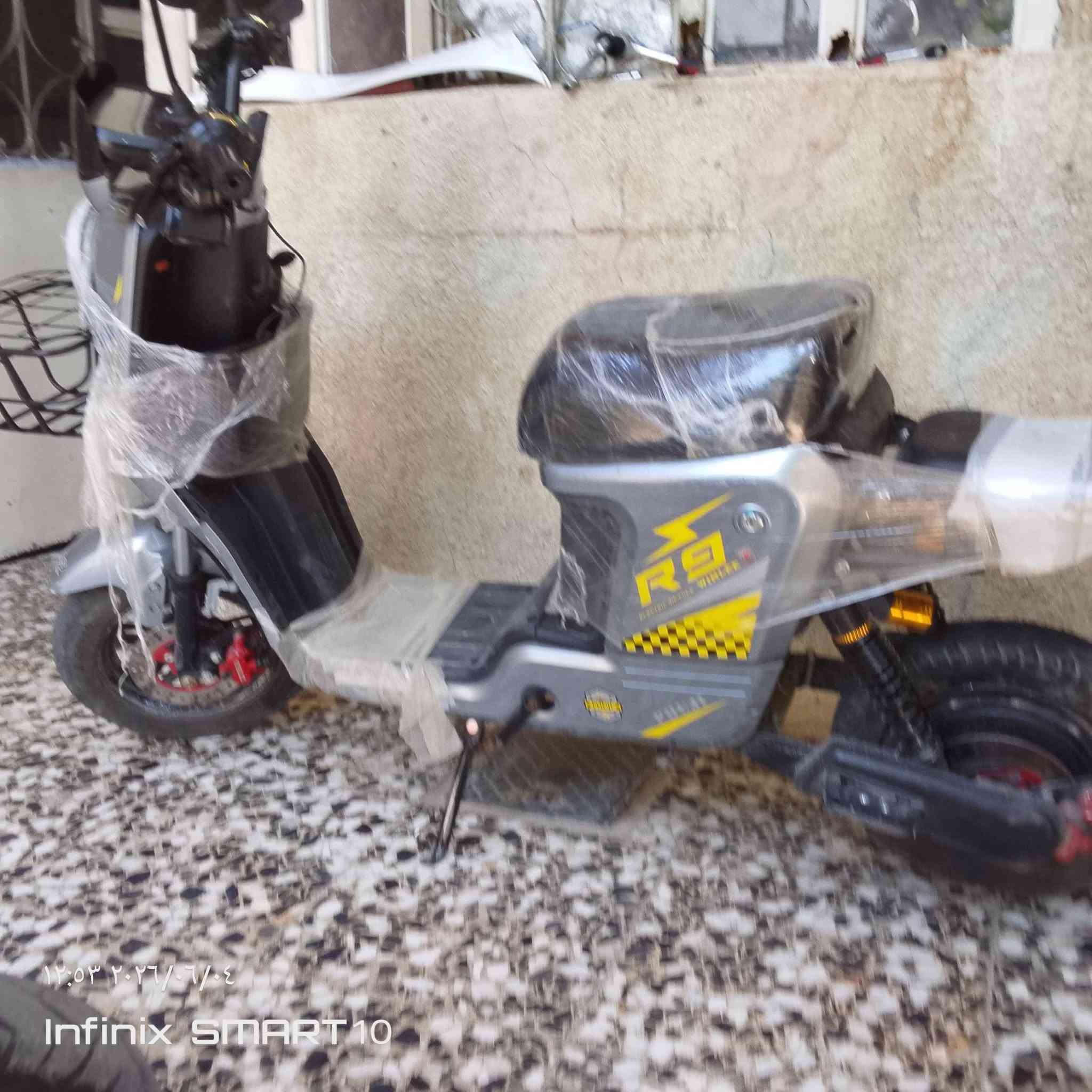 دراجه شحن R9 2025جديده 
6بطاريات 
اللون رصاصي 
سرعه 109 
حقيقي80
سويجين2
بصمه1
كارت
نقص بريكات 
السعر250بي مجال للشراي
العنوان بغداد الحسينية 
***********
