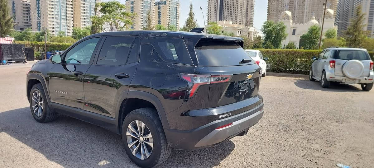 شوفرلێت ئیکۆنێکس
مودیل 2025
مواسەفات LT 4X4
بەسمە 
شەغال 
گێچ الکترۆنی 
رادار پێش و پشت 
ئاوێنە رادار 
کۆشن هیتەر 
کوشن رادار 
لێدران 
3 پارچە بۆیاخ 
تەنها شان سیستەمە 
1000 کم رۆیشتوە 
کاتی 3 مانگ لەگەلە 
نرخی147 وەرەقە 
شوێن هەوڵێر 
*********** أربيل, العراق

