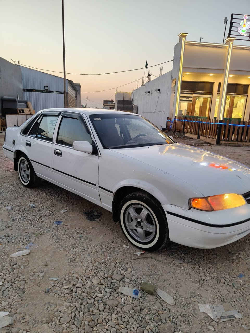 السلام عليكم 
للبيع برنس فراشه موديل 1997 رقم بغداد دولي بأسمي سنويه لغاية 2031 محرك مفتوح كير اوتو بدون اي خلل لا تنقيص ولا تبخير ولا تأخير نمره صبغ حزام للجماليه قماره بلاد صدر جديد امامي وخلفي مشط جديد كهربائيات كلهة شغاله بدون اي نقص لايت بك لايت مسجل تخم سماعات جام 4 شغال راديتر سراوين باتري جديد دواخل نضيفه سياره ما بيهة نقص سعرهة 34$ العنوان واسط قضاء الزبيديه ***********
