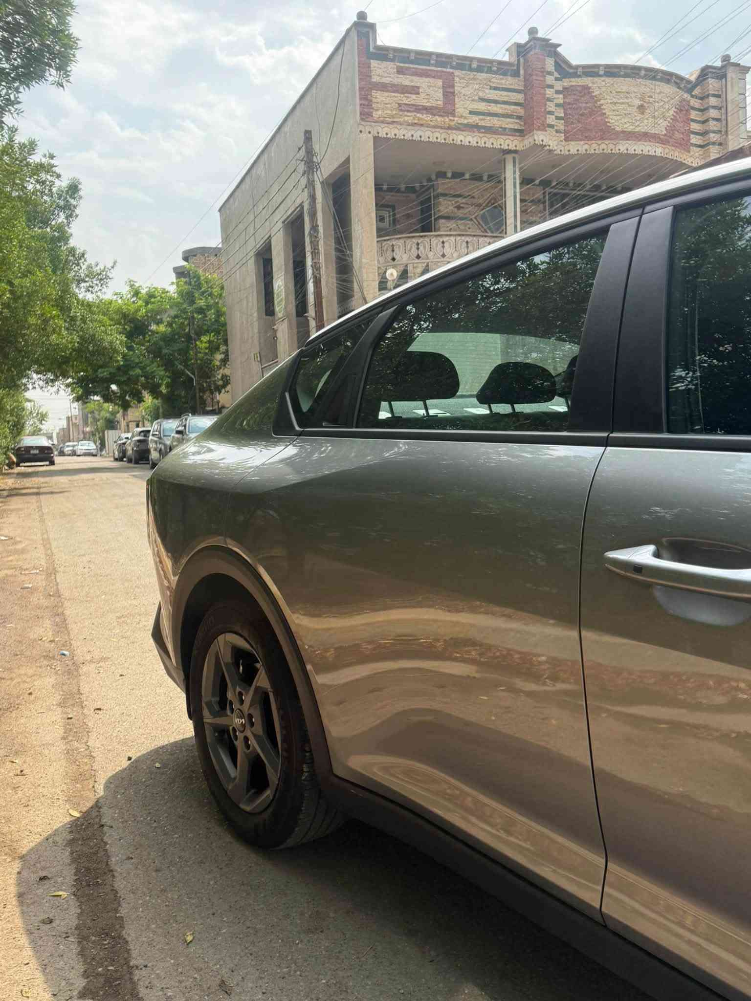 السلام عليكم
K4 2025 دخول جديد منفيس باسمي بدون لوحات
حادث مرضح بل صور صبغ بنيد فقط بدون دواخل بدون ايرباك ليبل واحد من الدعاميه للدعاميه دعاميه بلاديه
ممشى السياره 10الف ميل 
بصمه وتشغيل عن بعد 
رادار امامي قياده ذاتيه
رادار جانبي 
درايف مود 3 وضعيات قياده
سايد بريك كهرباء 
اوتو هولد 
مكان السياره بغداد البلديات 
***********
