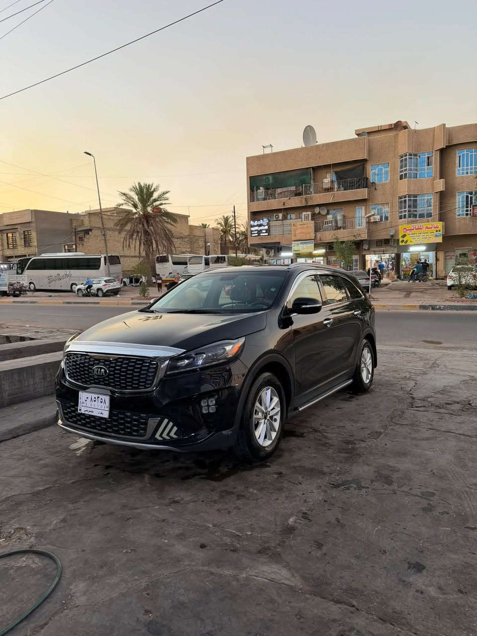 السلام عليكم
كيا سورنتو 2020  وارد أمريكي  الشكل القديم 
الرقم بغداد

ماشيه (54) الف مايل باسمي تحويل مباشر باسم المشتري 

محرك 4 سلندر حجم 2600 

7 راكب وتبريد 2 قطع 

داخل أسود 

سويج تشغيل وفتح الابواب 

كرسي السائق كهرباء 

شاشه اصليه  متصله نفكيشن 

حساس خلفي و كأمره خلفية 

لايت 4 عدسات زينون 

شاحن USB عدد 6 

هندبريك يدوي / اوتو هولد 

صندوق يدوي 

السياره جديده وجاهزه من كلشي

الاتصال ***********

سعرها عند الاتصال

بغداد / زيونه
