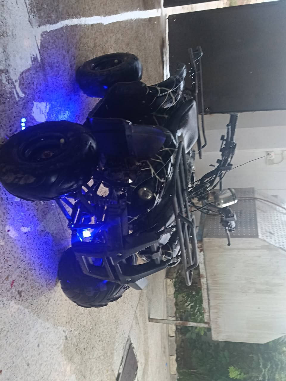 ماطور جبلي ياماها للبيع 
فول تعديل 
برمجه توربو 
تاير جديد 
محرك جديد
كير اتو 
250cc
السعر 900 بي مجال 
اتصل ودلل خاص ما اجاوب 
***********
***********
