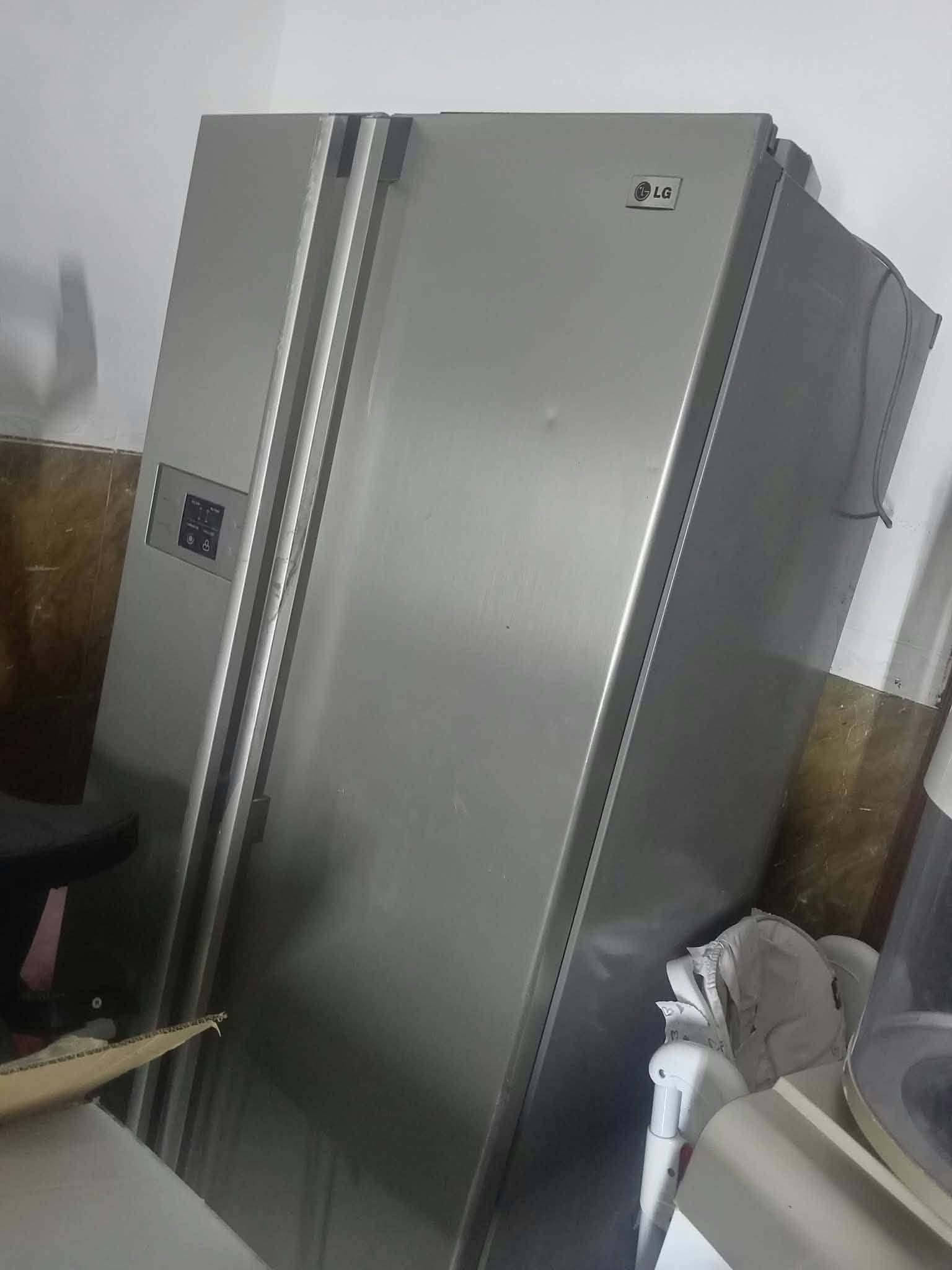 اغراض منزليه نظيفه للبيع تواصل خاص فقط مع ارسال الصوره المطلوبه
ماااتواجد تعليقات.

نص مكتوب في الصور:
- الجي
- ٢٨ قدم
- نظيفة جدا