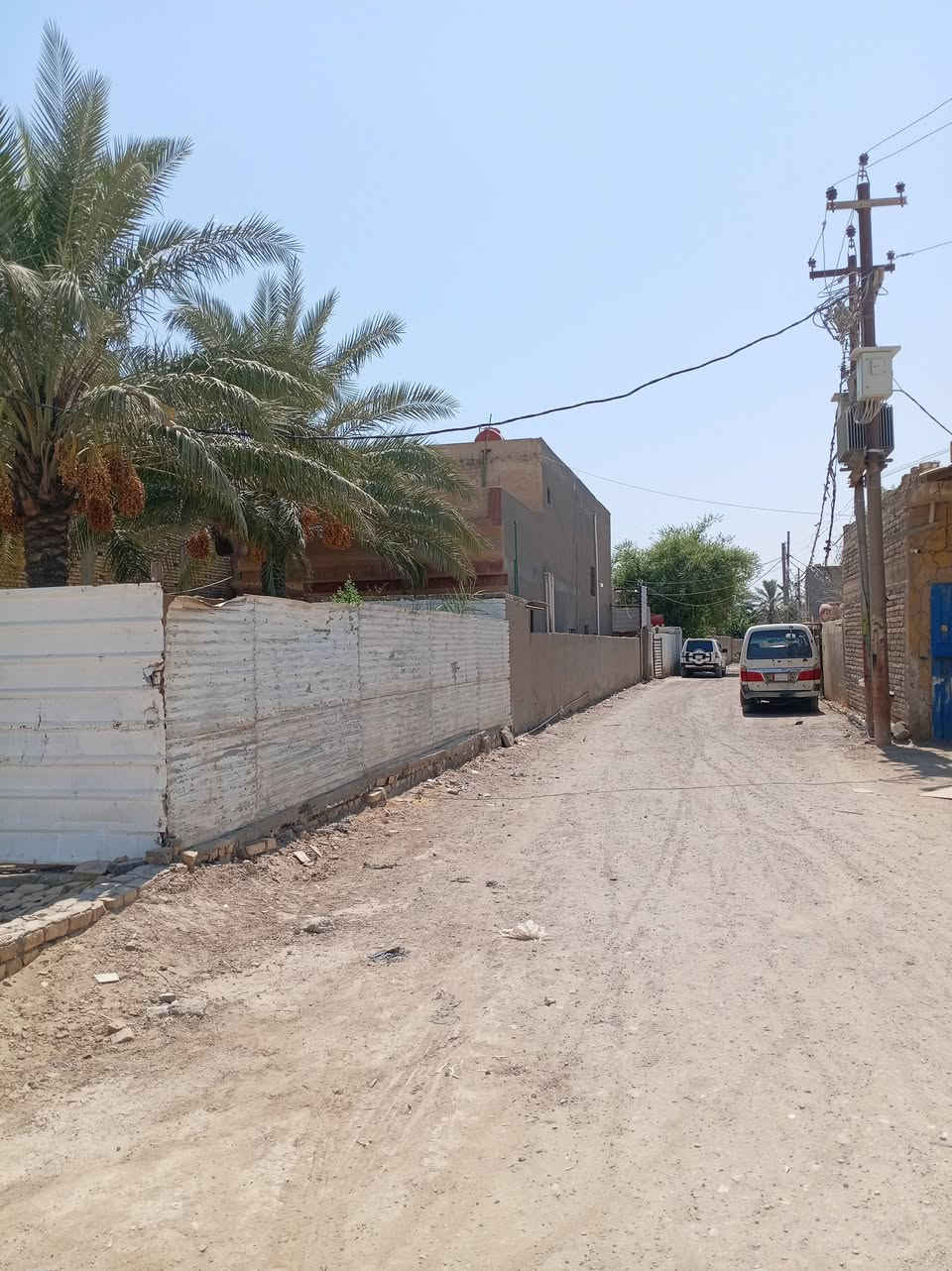 🏠 بيت للبيع كوت حي الحكيم وجه على شارع العام.

✨ مساحة::300 متر ركن. ✨

✨ الاستفسار *********** ✨
