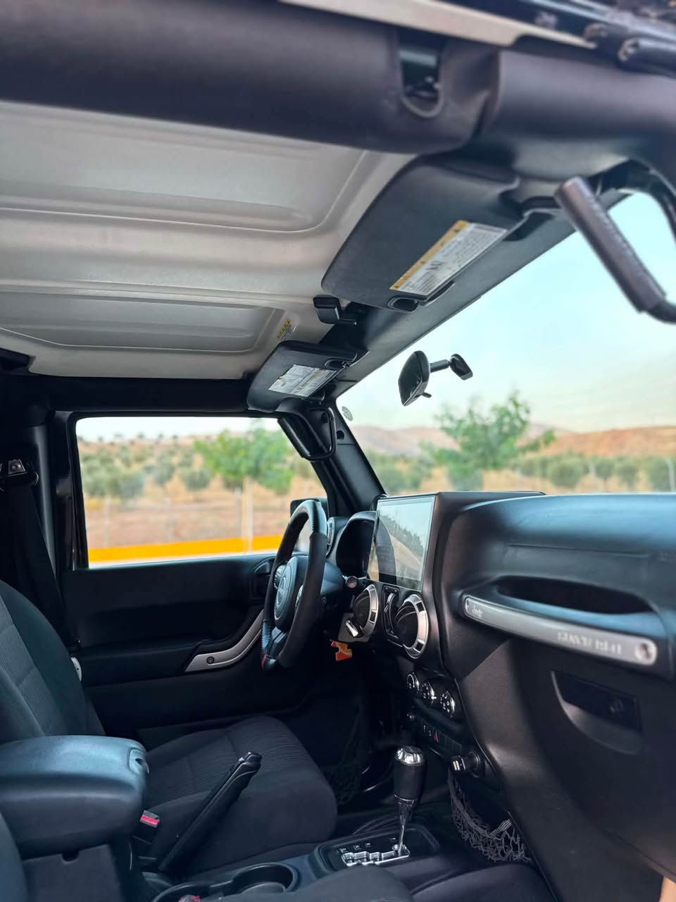 ...﷽...
Jeep wrangler 🇺🇸
جێب ڕانگلەر مۆدیل 2012 سفری خلیج (هارلم)
ڕەنگی زەیتوونی تۆخ ، کامل کراوە بە 2020
تایە و ویلی جەبەلی بۆ بەستراوە 
سەقفی پلاستیک مەرغووب 
گێر و مەکینە و کارەبایی بەشەرت 
ئەکسل و دەبڵ ئەکسلی بەشەرت 
تەبرید سارد و گەرم بەشەرت 
مەکینە مەرغووب 6 بستۆن 
سەنەوی ژینگە و ڕێگاوبانی تازەیە بە ناوی خۆمانەوەیە 
کامل سێرفز بۆ کراوە ، ڕۆنی مەکینە هایدرۆلیکی گێر 
سەیارەکەمان سفری ئێرەیە و بێ بۆیاخ (clean title )
سارد و بۆیاخ و پارچە گۆراوی نیە ...
ماوەی ڕۆشتنی سەیارەکە تەنها ١٢٠ هەزار کیلۆمەتر 
ژمارە موبایل لەسەر ڕەسمەکان دانراوە ..
شوێن سلێمانی السليمانية, العراق

نص مكتوب في الصور:
- ***********