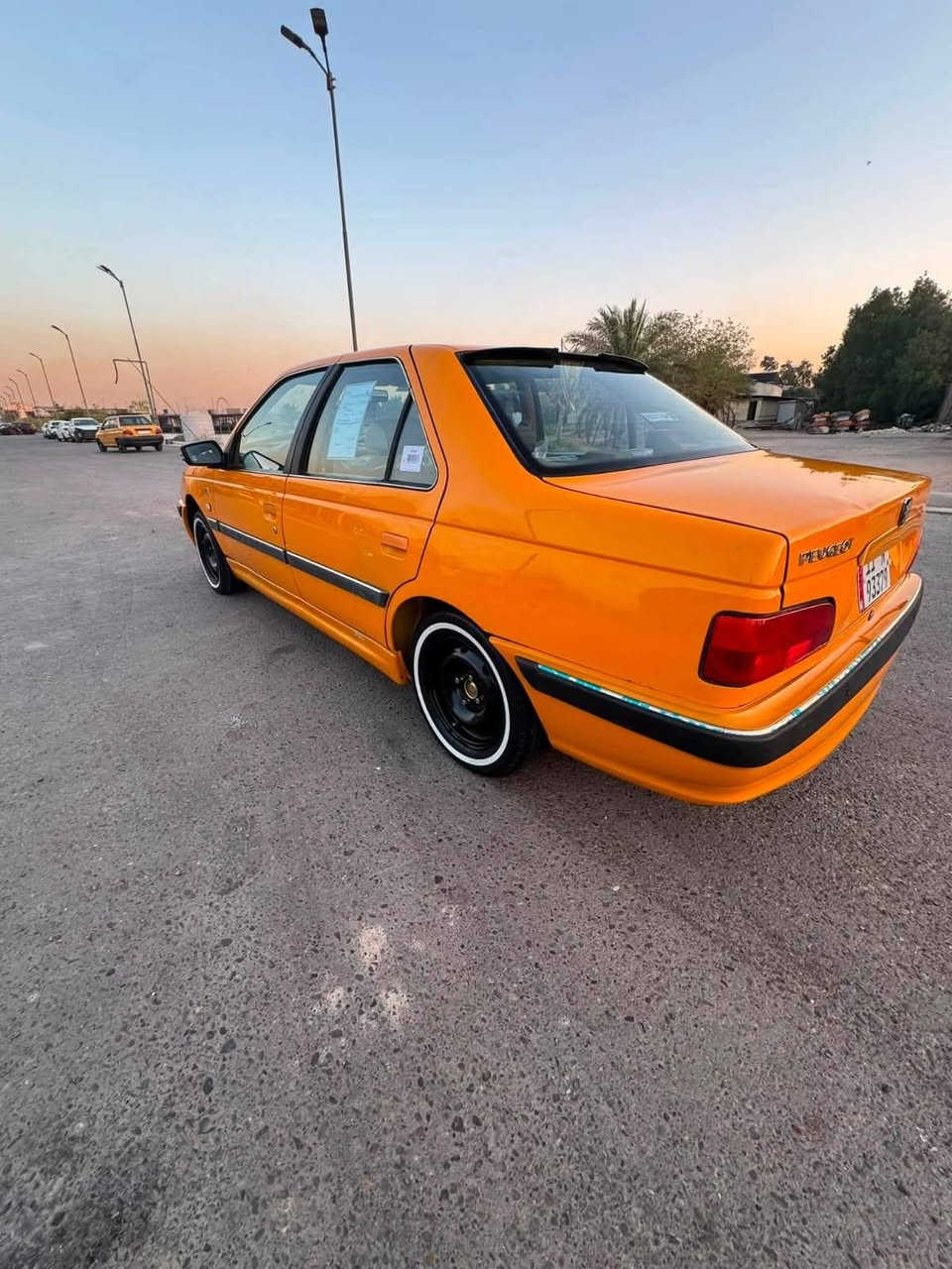 سلام عليكم

بیجو بارص 2021

سياره بسمي سنويه وهزه ورقام جدد هيئه مصفره

السيارة  بيه بل جاملغ الوره صبغ عل مكان محد وجاملغ الوره السير بيه شويه بارد 
الباقي كفاله 
سيارة كلش جديدة
تبريد جديد 
اشاير بل مري 
شاشه وكامره 
. والسيارة علا وضع الشركة

وكير ومكينة وميكانيك كلة خير من الله

63 وبيه مجال 
-الهاتف ***********
سيارة جاهزة
