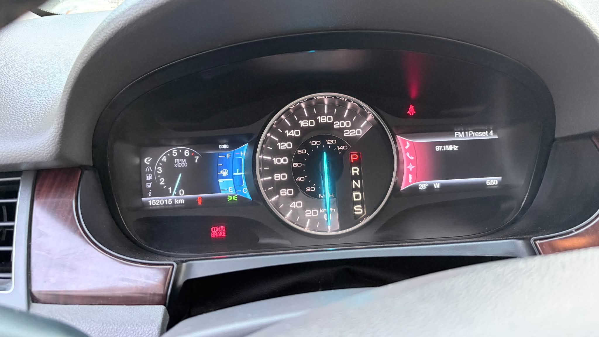 Ford edge 2013 niva 

بسم الله الرحمن الرحيم

🚘 فورد إيدج 2013 Limited – نيفـا ليميتد ✅✅

🔹 شركة نيفـا – خليجي سنوي
🔹 السنوية جديدة لغاية 2031
🔹 الإجازة جديدة لغاية 10/9/2027
🔹 الرقم جديد
🔹 التحويل والغرامات على المشتري حسب الشرط

✨ المواصفات:

* بصمة عدد 2
* داخلية 7 ألوان
* حساسات
* دبل أكسل
* سقف بانوراما
* شاشة كبيرة
* مقاعد كهربائية
* مقاعد تدفئة
* صندوق جك
* تبريد ولمس
* Bluetooth و Memory / Flash
* كاميرا خلفية
* سماعات SONY
* 3 شاشات
* جام أوتو
* مرايا كهربائية
* دبل جير
* ويل 20 كروم، بلادي مركب عليها

🔥 السيارة نظيفة جداً، بدون صبغ، نيفا
📍 ماشية 152,000 كم
تغيير مضخة الماء 

💰 السعر: 129$  
***********

بسم الله الرحمان الرحي

‏‎فۆڕد ئێدج 2013 Limitedنيڤا لیمیتید-✅✅
‏‎شەریکەی نیفا خلیجی سەنەوی تازە تا ٢٠٣١ ژینگە و بەڕادی تازەیە تا ١٠-٩-٢٠٢٧رەقەمی تازە
تەحویل وغرامه به شه رت.
  
‏‎بصمه
٢ بصمە
‏‎ناو حەوت ڕەنگ
‏‎حساس
‏‎دبل ئاكسل
‏‎سقف بانوراما
‏‎شاشه گەورە
‏‎كشن کارەبا
‏‎
‏‎كشن خزن
‏‎صندوق جەگ
‏‎تەبرید لەمس
‏‎بلوتوث وميموري فلاش  
‏‎كاميرا 
‏‎سماعە SONY
‏‎٣ شاشە
‏‎:جام ئۆتۆ
‏‎ 
‏‎ ئاوێنەهیتەر 
‏‎دەبڵ گێڕ
‏‎ویلەی ٢٠ کرۆمی بیلادی لەسەرە

سەیارەکە زۆر پاکە بێ بۆیاخە نیڤایە ١٥٢.٠٠٠ کم ڕۆشووە 
واتەر پەمپی گۆڕاوە
گێڕ و مەکینە بە شەرت 
نرخی 129$
***********
