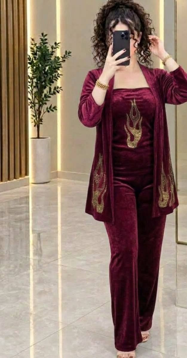 ملابس نسائية • بيع جملة • موديلات متجددة