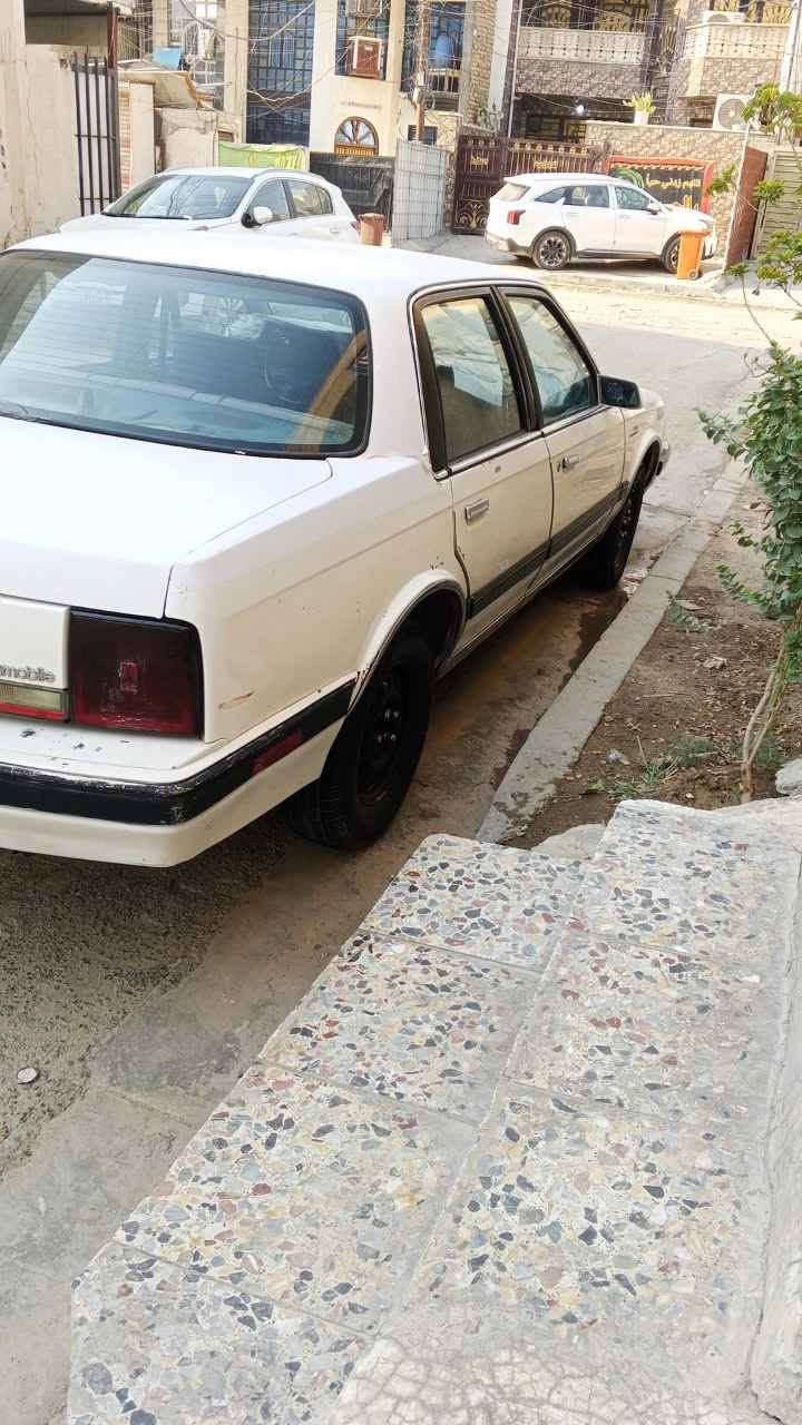 سياره اولدز موبيل لبيع مديل91رقم بغداد مكينه وكير مكفولات بلاديه السياره كهربائيات بلادي تخم تاير دبل فيت بم شلعه ومعدل خير من الله السياره السعر43وبيه مجال رقم التلفون ***********مكاني بغداد المشتل بغداد, العراق
