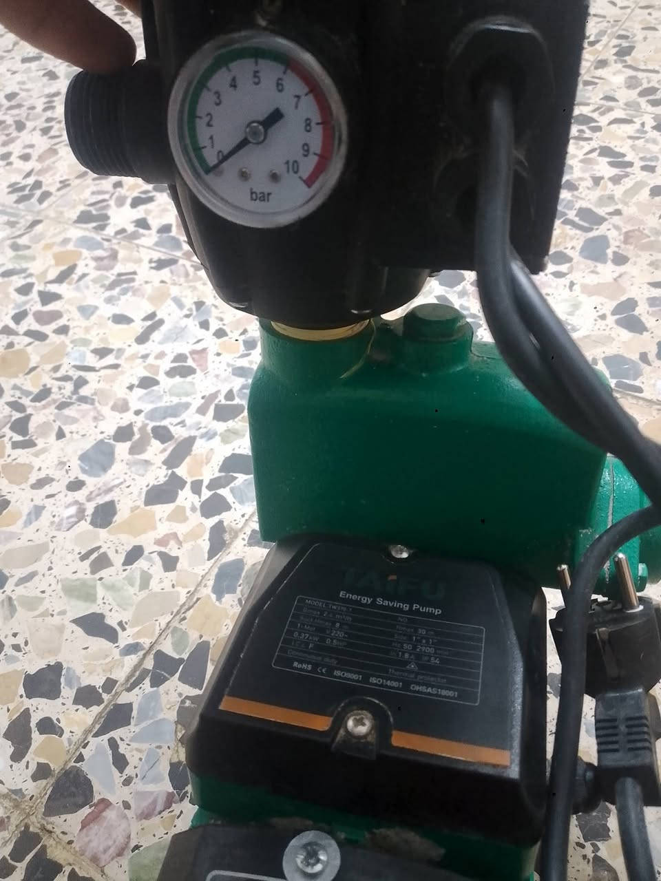 طور ماء مع بوستر للبيع شركة تايفو TAIFU ملف نحاس مستخدم شهر فقط شرط لفحص  السعر  60 وبي مجال قليل
تصال فقط***********
