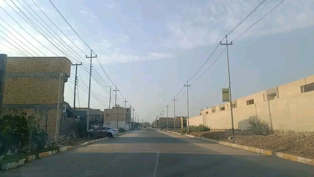 هيكل للبيع مقاطعة 39 بالموحية قرب دار المسنين بالفرع المساحة 100م أمامي طابقين الطابق الثاني مامسقف السعر 140وبي مجال بسيط جدا الإتصال ***********
