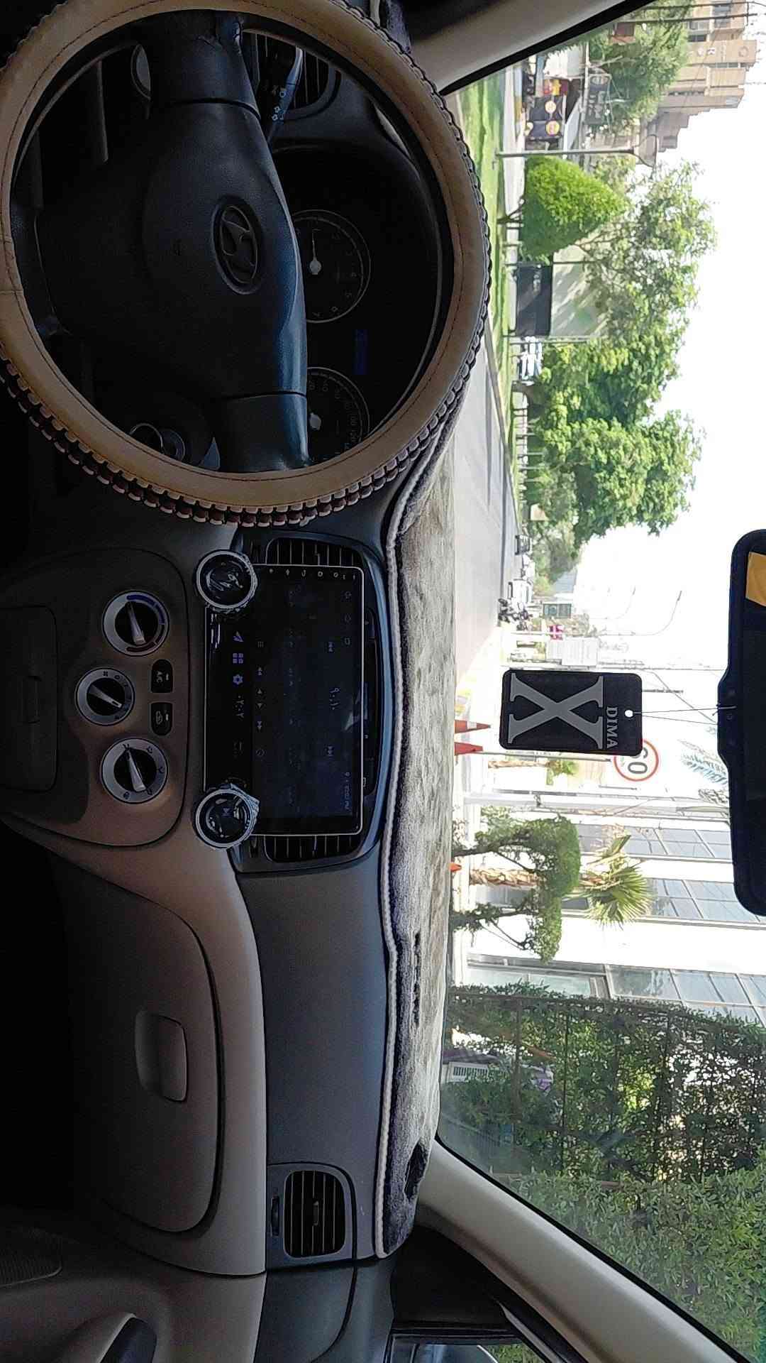 السلام عليكم
اكسنت خليجي   مال شركه

 ماشيه 190

بيه صبغ بسيط بل جاملغ الأيسر 

  مكانات بارد 

 

سنويه جديده  هزه جديده  ..

السياره. بل حقيقه احلى من الصوره

  ..

سعرها 88$

مكان السياره  بغداد الكراده  ..

 لل استفسار ***********

