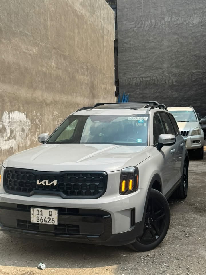 KIA TELLURIDE 🦍🩶
كيا تيلورايد موديل 2024 وارد امريكي 
لون سموك رقم بغداد ماشية 14الف

مـواصـفاتها EX X LINE:
📍6سلندر 3800
📍بانوراما
📍بصمة
📍تشغيل عن بعد
📍كشنات كهرباء
📍 كشنات تدفئة تبريد
📍تحديد مسار
📍تحكمات ستيرن
📍نضام ابل كاربلاي
📍اندوريد اوتو
📍كشنات جلد 
📍كشنات vip
📍عدسات زينون
📍شاشة متصلة
📍مانع تصادم امامي/خلفي/جانبي
📍اوتو هولد
📍اوتو ستوب
📍اشاير بل مري
📍لايتات امامي خلفي LED
📍فورويل 
📍4وضعيات قيادة SPORT/ECO/COMFORT/SMART
📍مري شفط
📍جنطة كهرباء
📍شاحن وايرليس 

رقم الشاصي:

5XYP3DGC5RG466186

سعرها 330$ وبيها مجال

***********
مكان بغداد البلديات
