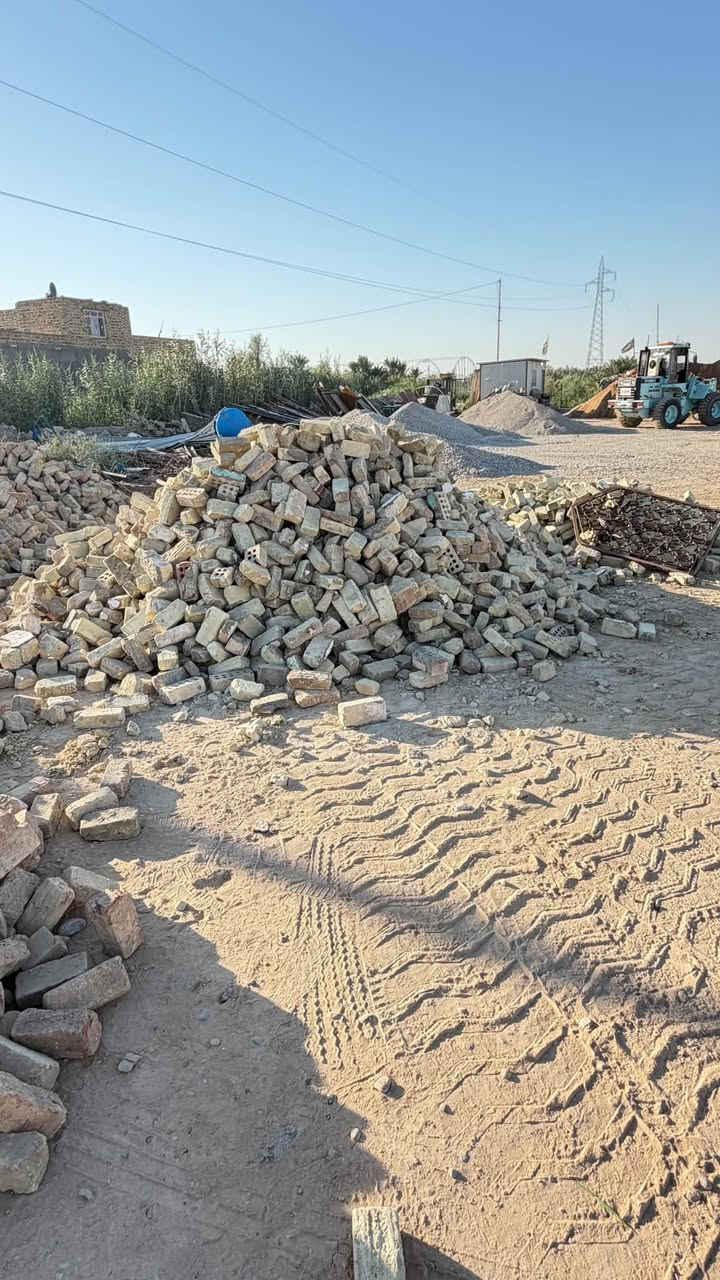 السلام عليكم طابوك مستخدم للبيع طابوك معمل /وطابوك كوره
***********

