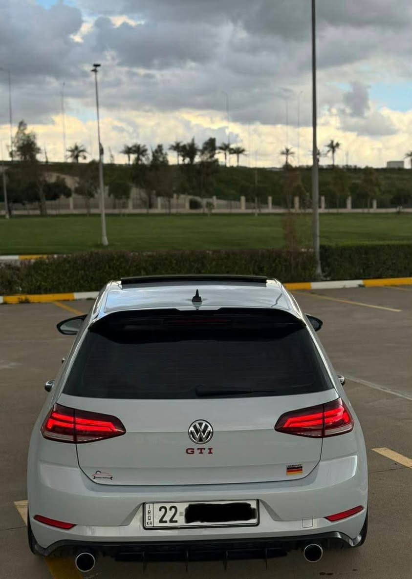 Golf2021 tsi
Pesh u psht kaps
Full mwasafat
Makina 1.4 torbo 
Rangi smnti 
Panorama . Basma radar pesh u psht xati jada kushen jld hitar karabic  de deeed
Pesh u psht krayta gti
1 parchaw rub3aki boyaxa 2 parchash klera
Ger makina u karabi taqa u raqa hamui ba shart eak dinar masrafi teda nia 
Banaw krdn u xrama bashart 
Sa3ri 128$ kamak majal 
*********** أربيل, العراق
