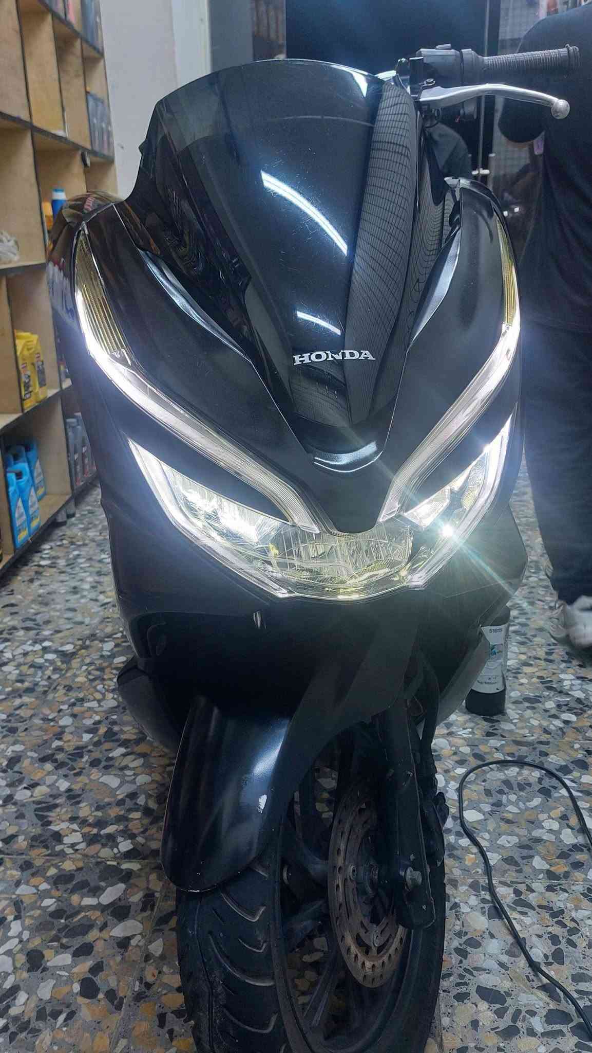 PCX الجيل ٣ • مكينة بلادية • نقص كلبسات
