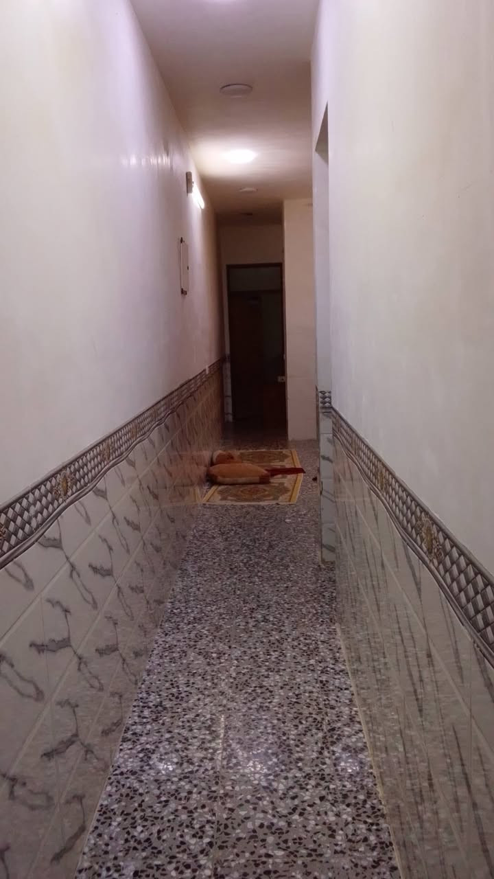 السلام عليكم
بيت للبيع المساحه100متر
زراعي 25بناء جديد
حي الرئاسه
كاعد ابو علي الدراجي
للاستفسار***********
