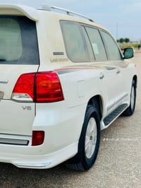 لاندكروز • ٢٠١٥ • نجف الاشرف