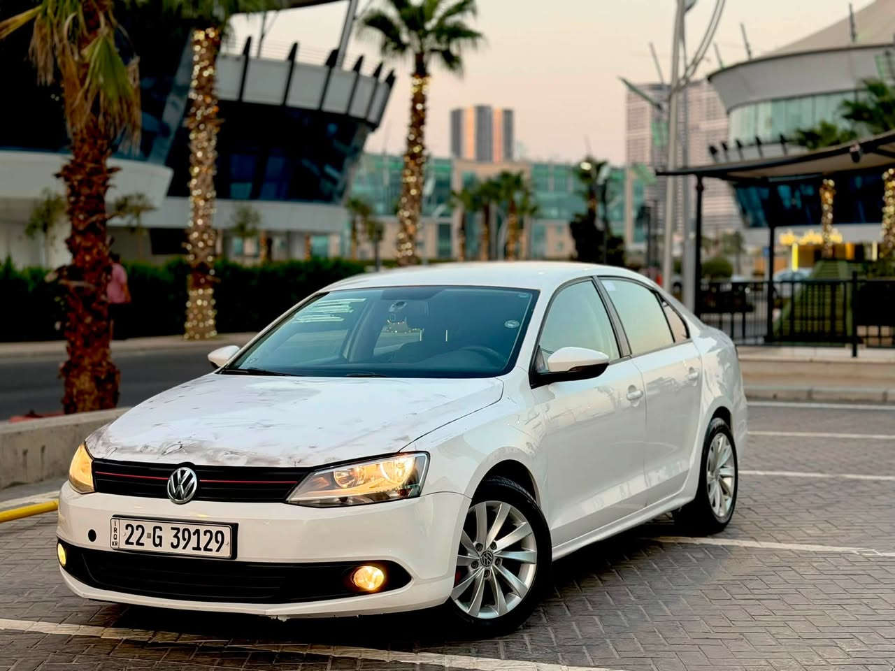 ﷽ماشالله🧿
🚘 للبيع | jetta 2014 خليجي🚘 ارخص سعر🔴

◽️    المحرك: 4سلندر (بدون تيربو 🔴تنفس طبيعي)🔥
القير: أوتوماتيك بشرط☑️ محرك2.0L اقتصادي✔️
🔷داخل (اسود📦) 
🔷 
🔷سياره مواصفات استندار اعتيادي 🧿
🔹محرك (ممفتوح) بشرط تفحص الكير بشرط لاطبة ولا كل شي كله عل فحص🔵

◽️سيارة بيها 🔴( باب السايق+باب خلف سايق+جامرلغ خلف سايق) بدون دواخل خلف+امامي كبس بدون ايرباك🧿📦
🔹سيارة جديد حيل حيلوة نضيفة
🔹سيارة داخل و خارج كل جديد📦

◽️مواصفات
🔹(     : ايباد _بلاجكتور_تبريد مركزي_بلاجكتور_اكثر🌎_)

بسميً السنويه بشرط تحويل و خرامه
سياره مابيها دينار مصرف كامل من كل نواحي

◽️نظافه ١٠٠٪؜ كامل سيرفس بدون نقص و بدون مصرف سياره اي نقص مابيها 
4 أيطارات جديدة تاير و ويل

نفسي يوم /تحويل و كاله حاظر
مكان / داخل  أربيل 🌆🔴🔴

◽️سعر88$💣 مجال بصيط 🔐 ارخص سعر🔥💣
◽️موبايل __*********** 📲 واتساب +فايبر بي 
 📞☎️0️⃣7️⃣5️⃣0️⃣4️⃣0️⃣3️⃣7️⃣5️⃣7️⃣3️⃣🔴🔴
انشاء الله إيلي عجبة صاير قسمة الهلة ☑️☑️✋✋
