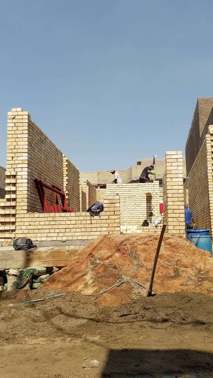 خلفات بناء شقل نضيف وزن نشتقل بلوك وطابوك ***********
