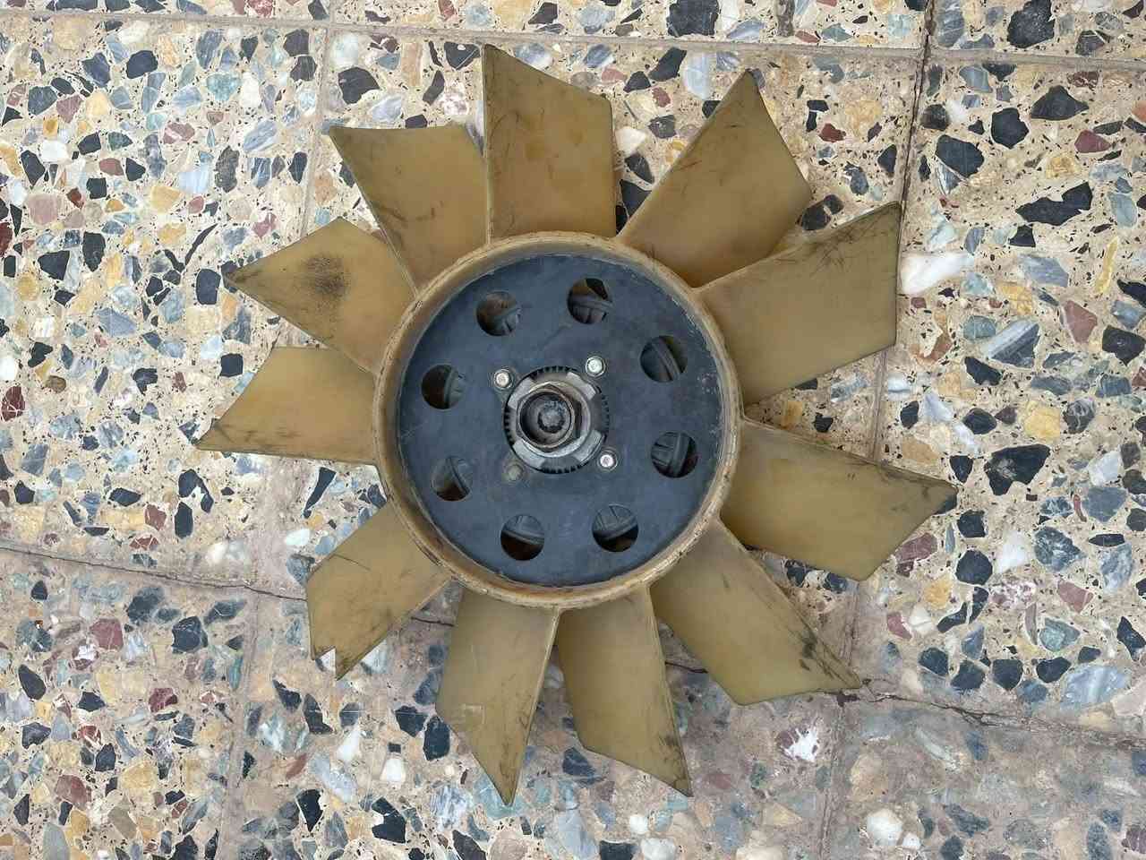 السلام عليكم  للبيع شباك نترو وكلج مروحه ومراوح 
***********

