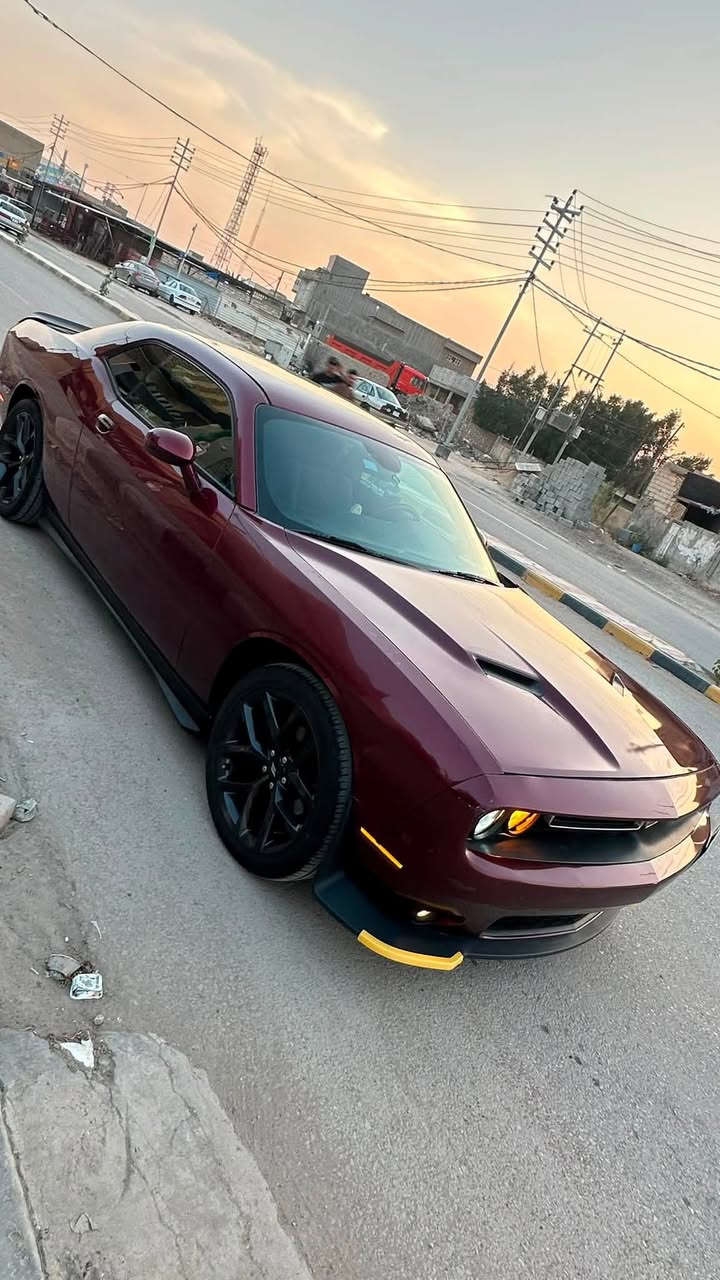 السلام عليكم اخوان 
جالنجر موديل  Sxt. 2020

V6. 3.6
بصمە
تشغيل عن بعد 
حساس
شاشة وسط
تبريد قطعتين 
تحكمات ستيرن
تحديد سرعة
لايتات ليد زينون
 ماشية 65 
تخم تاير جديد
كزوز ريمنوت صوت كلش حلو 
تبريد ثلج 
سيارة جاهزة
حافه اللغد الايمن ضرر بسيط جدا 
شاصي مكفول 
كير محرك مكفول 
الحادث مرفق بالمنشور 
بسمي رقمها  نجف تحويل  نفس يوم
عنوان النجف الاشرف 
***********
‏ مراسله واتساب وماسنجر 
سعر ع خاص
