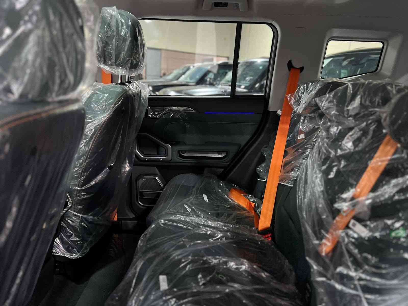 🚙 JETOUR T2 LUXURY 2027
🔋 PLUG-IN HYBRID | خليجي | زيرو كم
⚡ 1.5L تيربو + كهرباء
🔥 380 حصان | 610 نيوتن.م
⚙️ 3DHT هايبرد | دفع أمامي
🔋 بطارية 26.7 kWh
🛣️ مدى يصل إلى 1200 كم
✨ أبرز التجهيزات
بانوراما 
 جنوط 20 إنچ
كاميرات 540° 
رادار تفاعلي 
 قيادة شبه ذاتية
نقطة عمياء 
 المحافظة على المسار 
 كبح طوارئ
شاشة 15.6 إنچ • 
عدادات 10.25 إنچ
🔊 SONY – 12 سماعة
💺 مقاعد جلد كهربائية + تبريد + ذاكرة
❄️ ثلاجة وسطية • شحن لاسلكي
🌈 إضاءة داخلية متعددة الألوان
🚪 صندوق شفط • بصمة وتشغيل عن بُعد
🛡️ 6 وسائد هوائية
🛡️ ضمان مميز
6 سنوات / كيلومترات مفتوحة
المحرك: 10 سنوات أو 1,000,000 كم*
البطارية: 8 سنوات أو 150,000 كم
🏢 شركة الفرس الأبيض لتجارة السيارات
📍 بغداد – معارض البياع – الشارع المميز – مجاور سونار البياع
☎️ ***********
      ***********
☎️ ***********
      ***********
