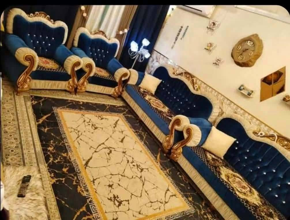 ٨ مقعد • امفصلي • نظيف