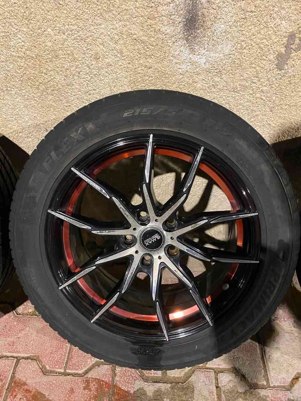 سلام عليكم 
ويل رياضي للبيع حجم 17
وكاله G.MAX
بي تخم تاير نص عمر 
مكان بصره ساحة سعد 
سعر 350 الف وبيهن مجال قليل حك الجيه 
***********
