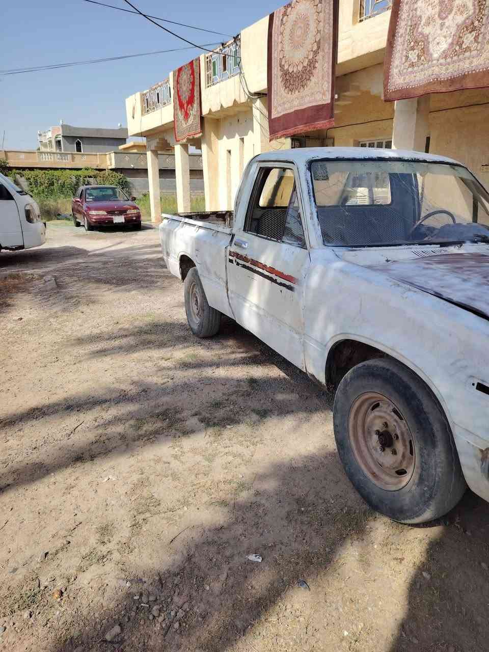 السلام عليكم للبيع بكم موديل 80 رقم صلاح الدين محرك بي خيط تبخير شاصي شركه صدر جديد السعر 12 وبيه مجال حك الجيه وترهم مراوس بسياره خصوصي المكان بلد ناحيه يثرب تحويل مباشر للتصال عل رقم ***********
