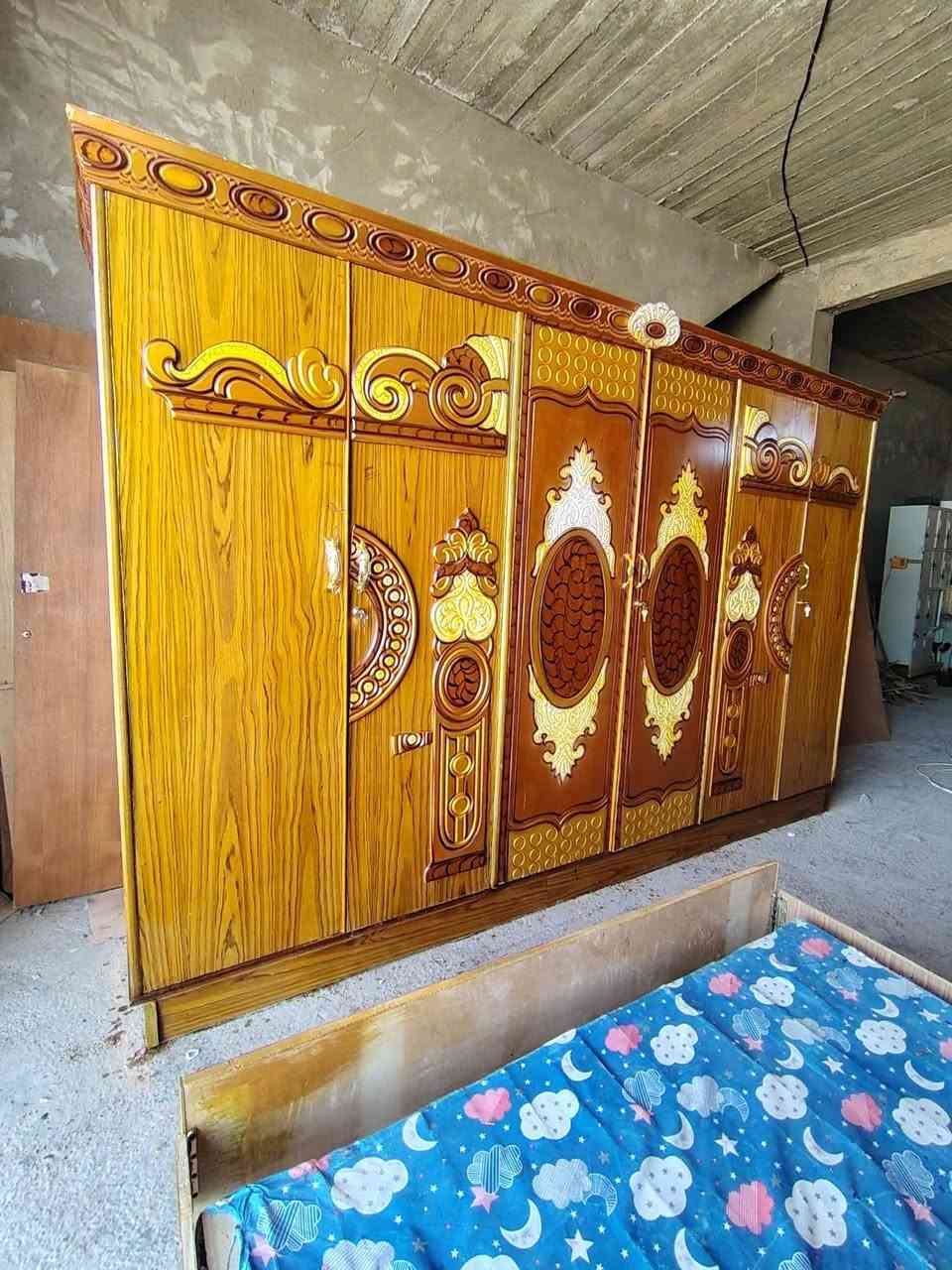غرفه نوم صاج نضيفه سعر ٣٠٠ يوجد توصيل داخل تكريت والعلم وبيجي والدور الاتصال ع رقم تلفون ***********
