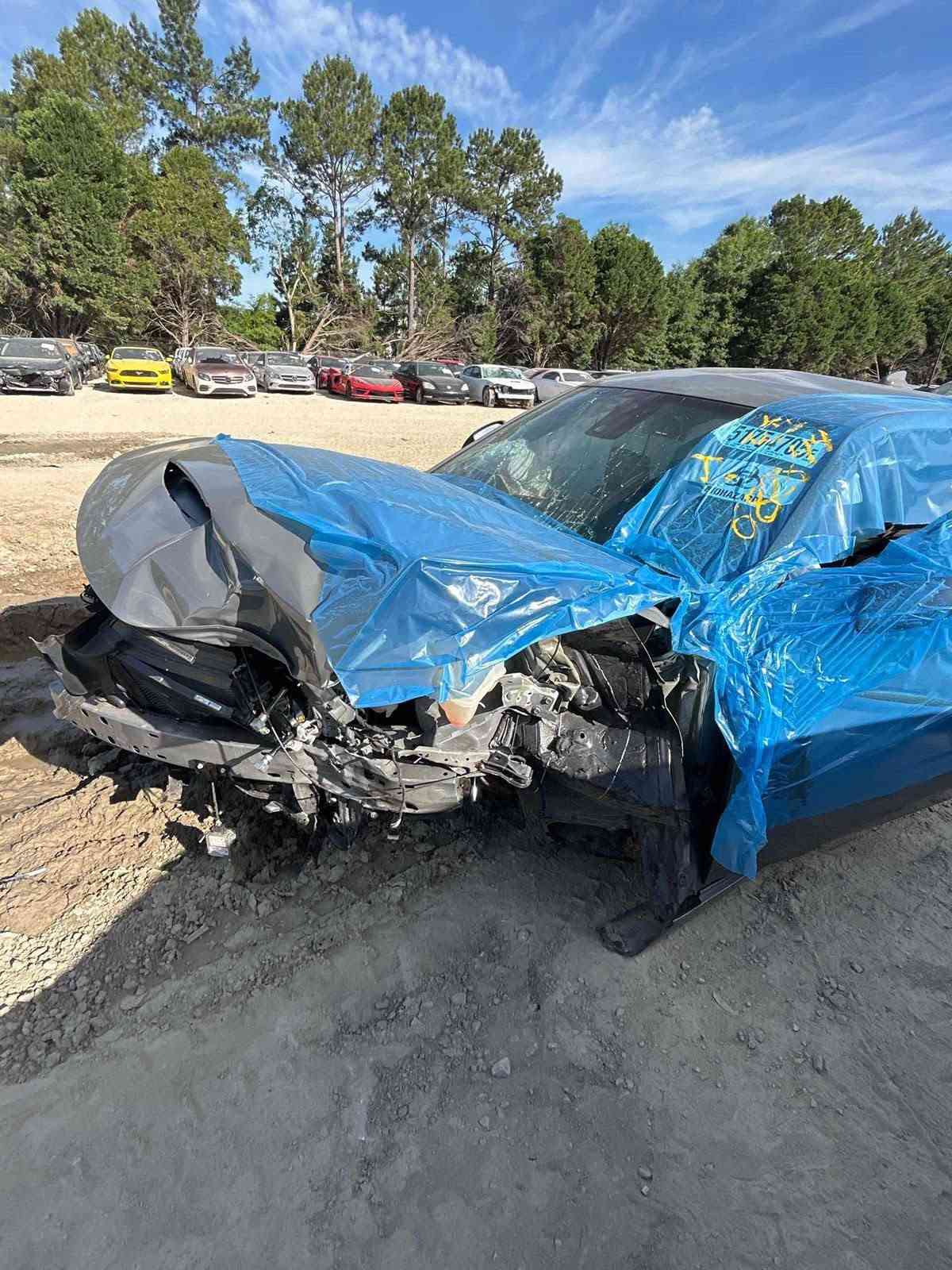 سلام عليكم 
جارجر سمنتي 
2023 GT
4 قطع صبغ 
صور حادثه مال امريكا 
موجوده مع الصور 
محدث بنيد وعاميه SRT 
بدون لوحات
حداديه كامله SRT
ويل  سكات 
السياره جاهزه ومتعمره تعمير جناي 
مكان السياره كربلاء 
السعر : 190 وبيه مجال 
***********

نص مكتوب في الصور:
- 3 من 12 HD