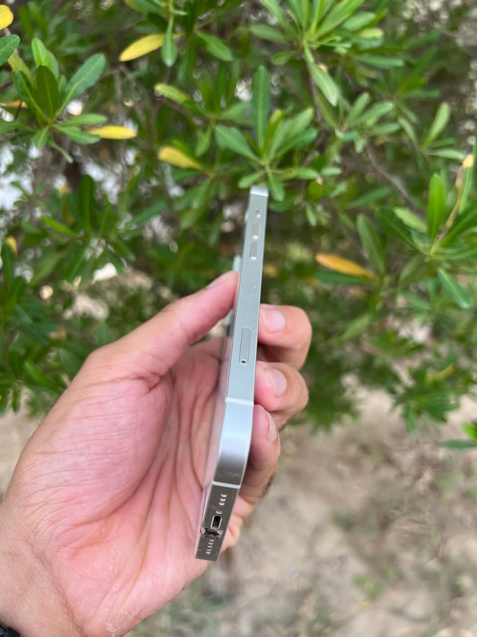 ايفون 13 • ١٢٨ • ابيض