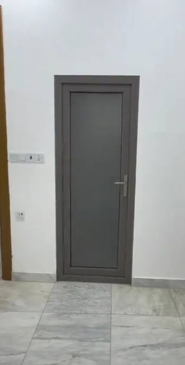 🏘️ بيتك يستحق الأفضل والأجمل مع الجوهرة
حول بيتك ألى تحفه معمارية تجمع بين الأناقه المطلقه والعنايه  والمتانه مع تصاميمنا للألمنيوم وال BVC🚪🪟
لماذا تختارنا؟ ⚒️ وفرنا لكم أحدث التصاميم مع عزل تام للأتربه والصوت والمضهر العصري مودرن الفخم كربلاء المقدسه فقط؟
للتواصل مراسلت الصفحه أو الاتصال على الأرقام التاليه
أتصال *********** ***********
وتساب ***********  ***********

