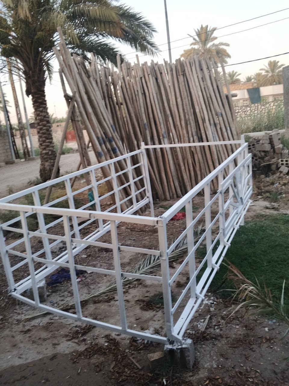سلام عليكم محجر البيع 8جنكال رتفاع 90سعر 250مكان بابل رقم الهاتف ***********
