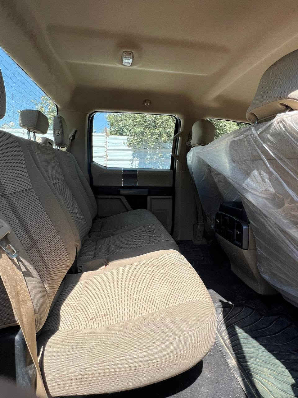 فـورد F150 XLT
وارد خليـجـي
محـرك 8 سلنـدر 
موديـل 2017
السونار موضح بالصور 
ماشية جوه الـ 70 الف 
تبريـد ثلـج 
بصمه تشغيل عن بعد 
كشنات كهرباء 
تدفئة كشنات 
كامره خلفيه 
تحكمات ستيرن 
محرك كير كفاله 
رقم سليمانية( بأسمي) 
هزه سنويه كله جديد 
السياره حلوه ومال جناي 
مكان السيارة بغداد التاجي 
وباقي مواصفات الفورد معروفة 
للاستفسار واتساب او اتصال 
***********
