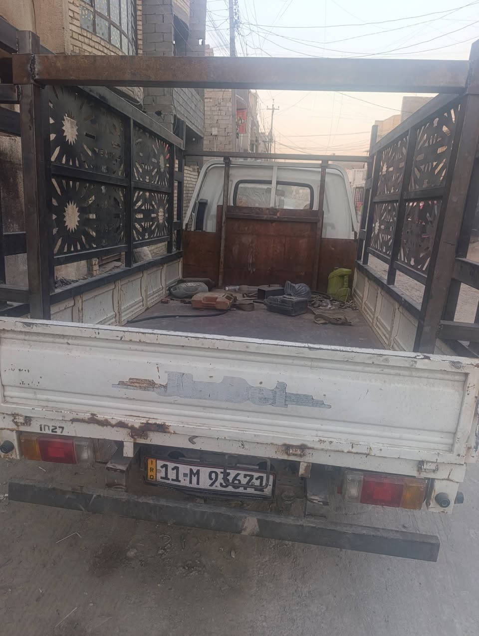 السلام عليكم 
جنبي فحل طنين سياره بلاد جاهزة من كلشي وبسمي سعر 32ورقة
عنوان بغداد شهداء البياع 
***********
