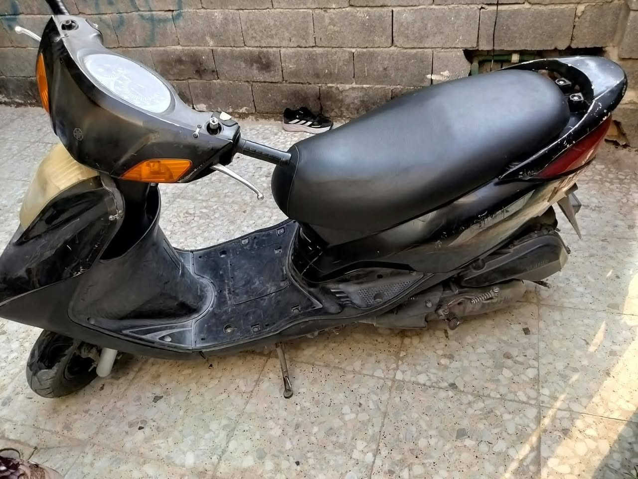 دراجه بريز للبيع اخذتها من الرمبه 23/11/2025
اوراقها ومنفيس اصليات بسمي 
بيها خيط بخار قليل
كفراتها كلها ختم واحد سلف هندر اشاير لايت هورن كلها شغاله دراجه كلها شغاله
بغداد مدينة الصدر ***********
السعر 450وبيها مجال
