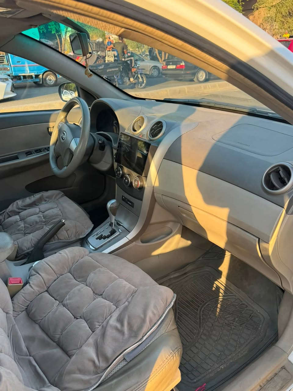 السلام عليكم BYD للبيع موديل 13 G3 بشرط بدون حادث كلين بيها بوارد فقط شرط الفحص مكفولة من كير محرك صدر تبريد تخم تاير دفتر بنزين سنويه هزة جديد السعر 60 بي مجال ***********
