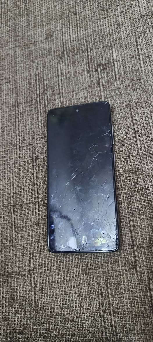 جهاز a51 جاهز وكع مني وشاشه حتركت جهاز رايده 50 وبي مجال بسيط مكاني كربلاء شهداء سيف سعد يم مدرسه ديرياسين رقم ***********
