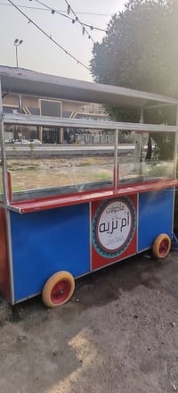 للبيع  عربانه حمايه اكل نضيفه جدا مع ملحقاتها  شوايه همبركر فحم مع حطب...