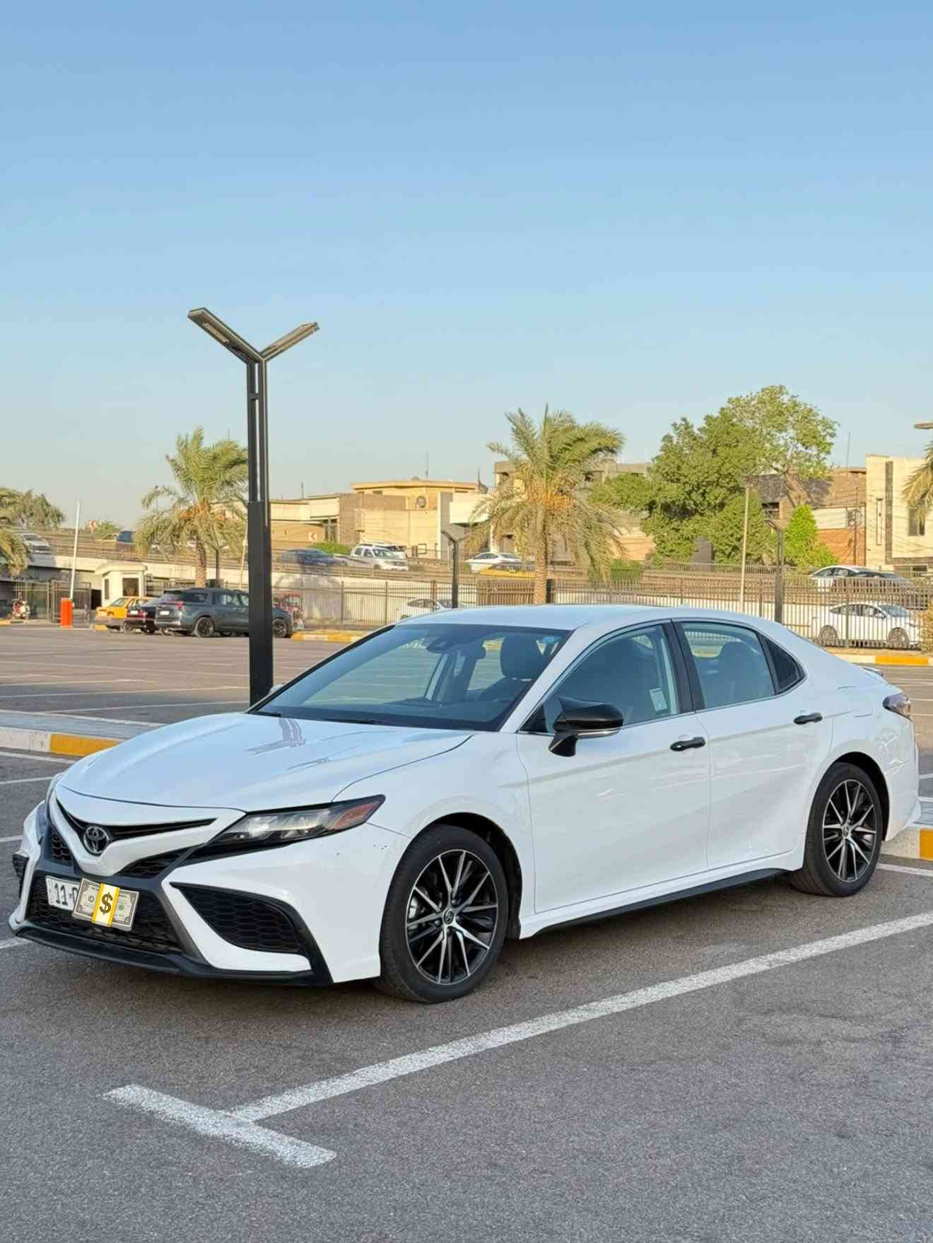 السلام عليكم الغوالي 

كامري SE موديل 2024 يانزين فقط محرك 2.5حادث جاملغ خلفي فقط بدون ايرباك ماشيه 43 الف رقم بغداد بأسمي السياره جديده مابيه كل نقص من المستورد اليه عله ايد وحده السعر 205 
مكانه بغداد للاستفسار *********** اتصال + واتساب غير متواجد ع الفيس

مكلف بلنشر اتصل ع الرقم
