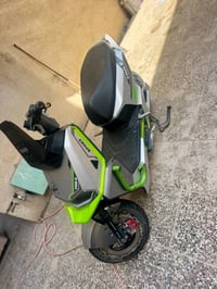 بطارية ليثيوم • دراجة شحن