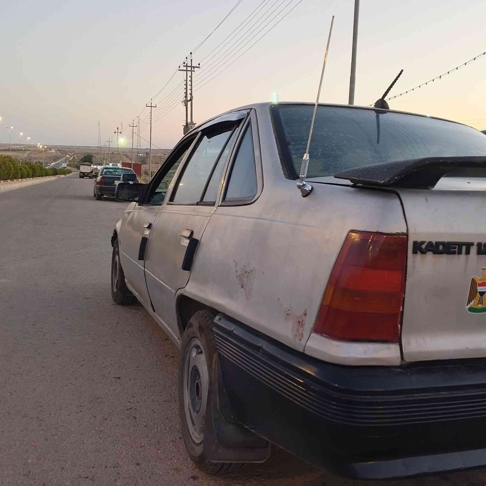 السلام عليكم اوبل كاديت موديل 1991 سياره جاهزة راعيها الي باسمه براوه مكان السياره راوه كير محرك مكفولات تخم تاير سنويه صار 10 أيام من صقطت سياره متعوب عليها ابيع مقدمه والباقي قسط نص نقد ونص اقساط اقساط اقساط السعر 22ورقه قفل قسط للاستفسار ***********
