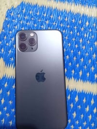 ايفون ١١ برو • ٢٥٦ • شاشه مكسره